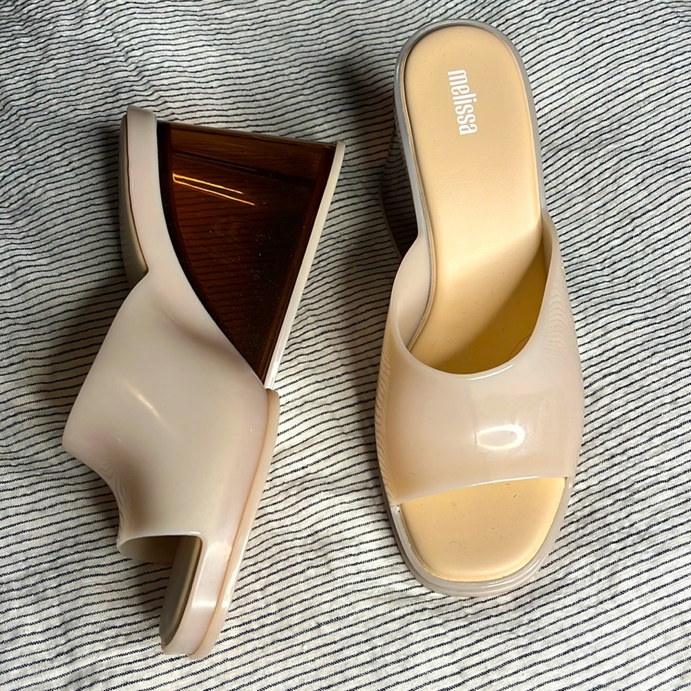 Melissa wedges like new Size 10
